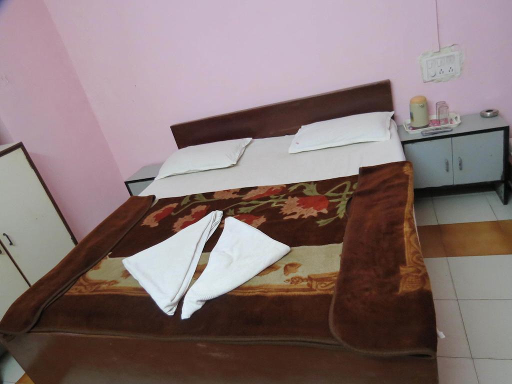Hotel Sunny Classic Mahābaleshwar Eksteriør bilde