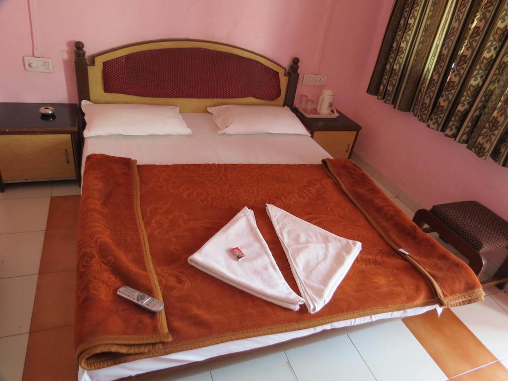 Hotel Sunny Classic Mahābaleshwar Eksteriør bilde